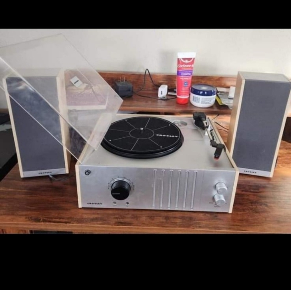 Crosley record player